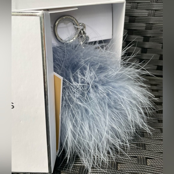 Michael Keychain,Michael Kors Sky Blue Fluffy Key Holder,Bag accesory. - Picture 1 of 12